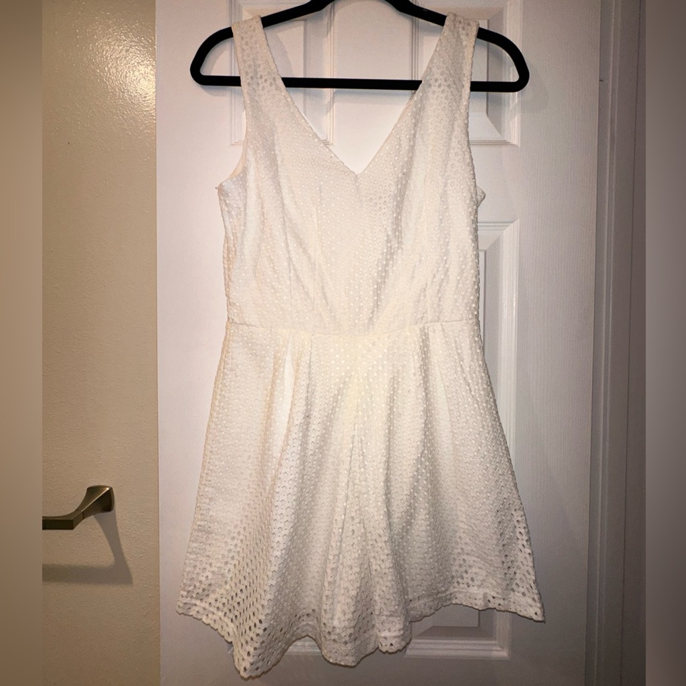 White lace romper, size 7